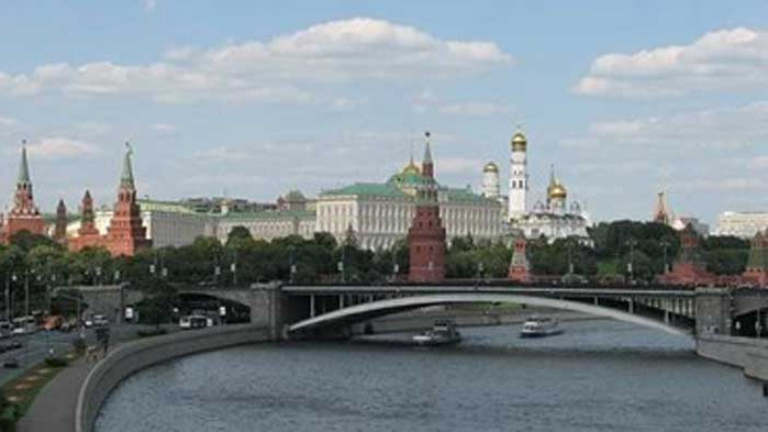 Москва: САЩ вредят на мира на Балканите, като въоръжават Прищина