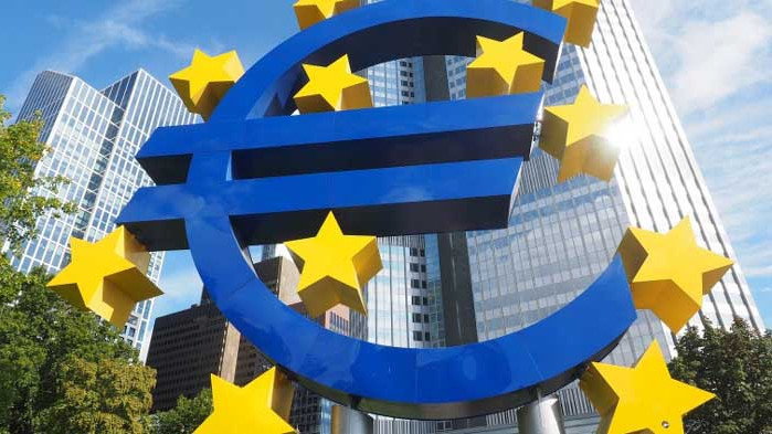 БВП в еврозоната рухна с 14,4 %