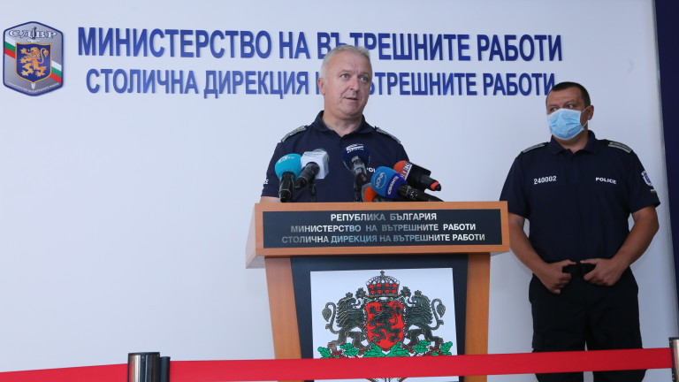 Полицията намалява ресурса си на протестите заради заразени с коронавирус