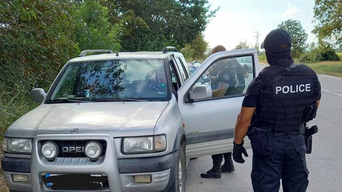 13 души са задържани в хода на специализирана полицейска операция във Варна и областта