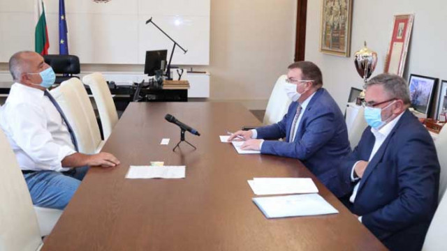 COVID-19: На този етап извънредно положение не се налага