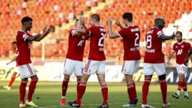 COVID-19 не спира родния футбол