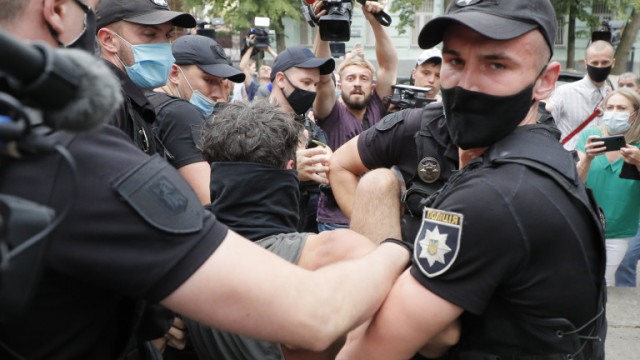 Беларус – манипулации, протести, неясно бъдеще