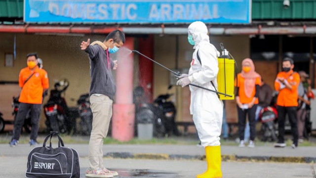 Броят на смъртните случаи от COVID-19 в САЩ надхвърли 170 000